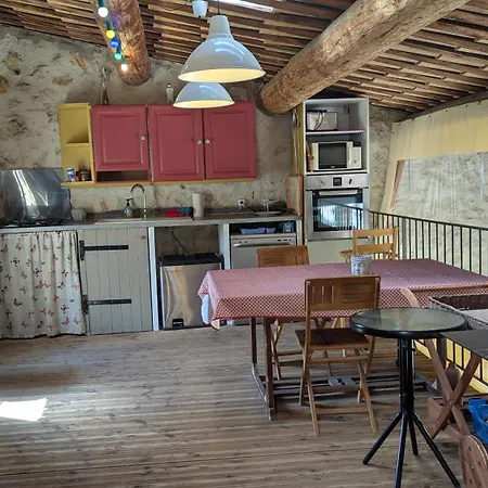 Mas Des Coccinelles Guest house